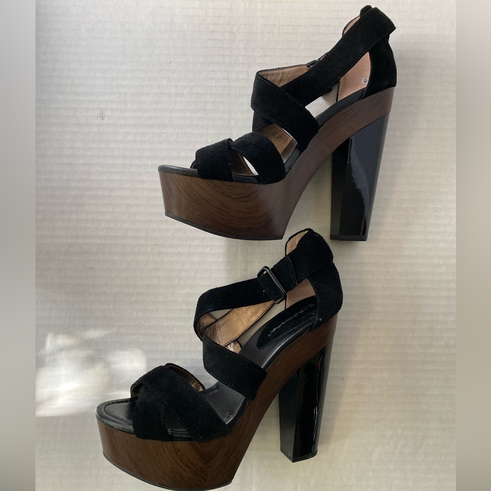NWOT BCBGeneration Black Suede Chunky Platform Sandals size 8 1/2 - Picture 13 of 16